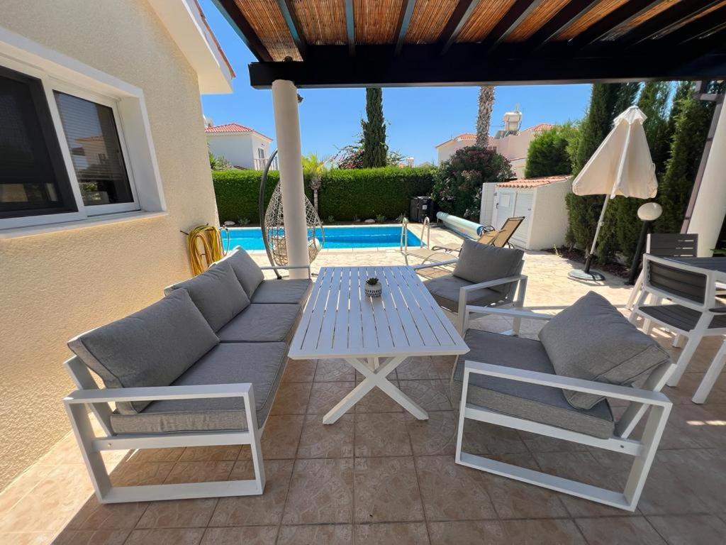 Villa Tamara With Private Pool Peyia Exterior photo